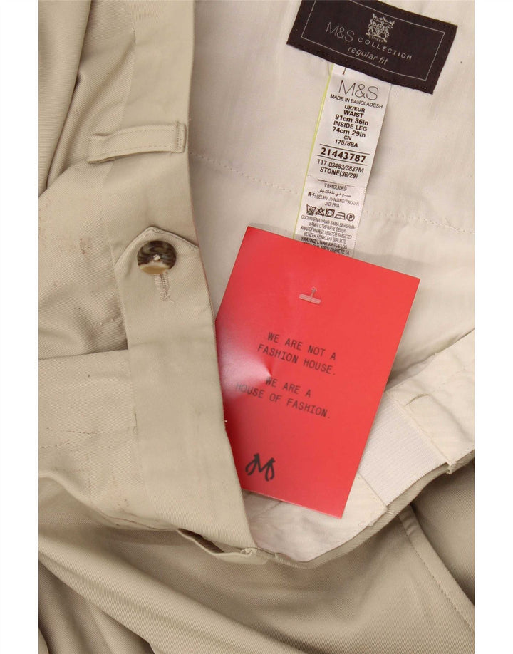 Marks & Spencer Pantalón de traje de corte regular para hombre W36 L29 Poliéster beige