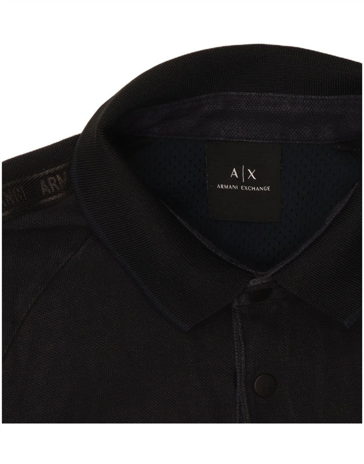 Armani Exchange Polo gráfico para hombre pequeño negro