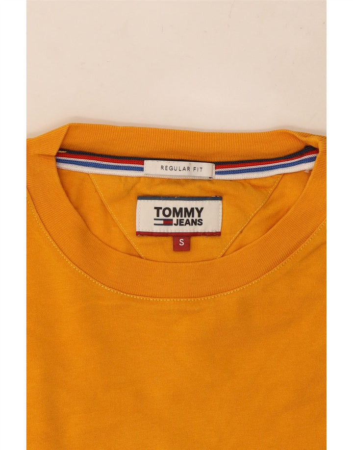 TOMMY HILFIGER Camiseta gráfica de ajuste regular para hombre Top pequeño de algodón amarillo
