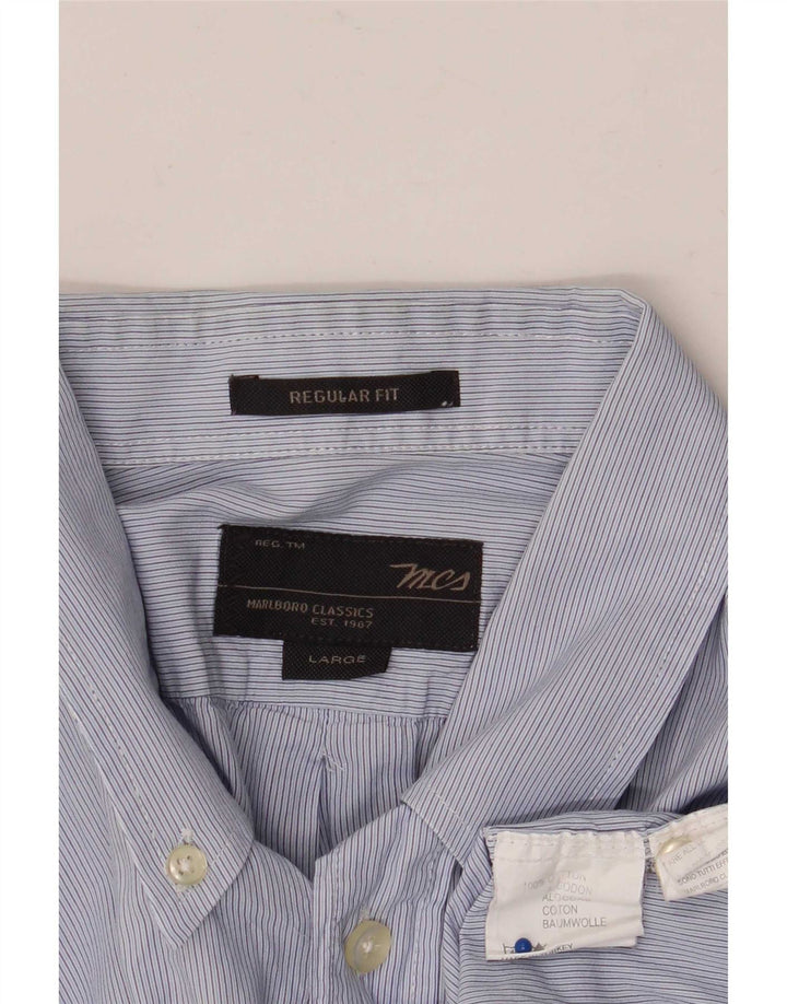 Marlboro Classics Camisa de corte regular para hombre de algodón a rayas azules grandes