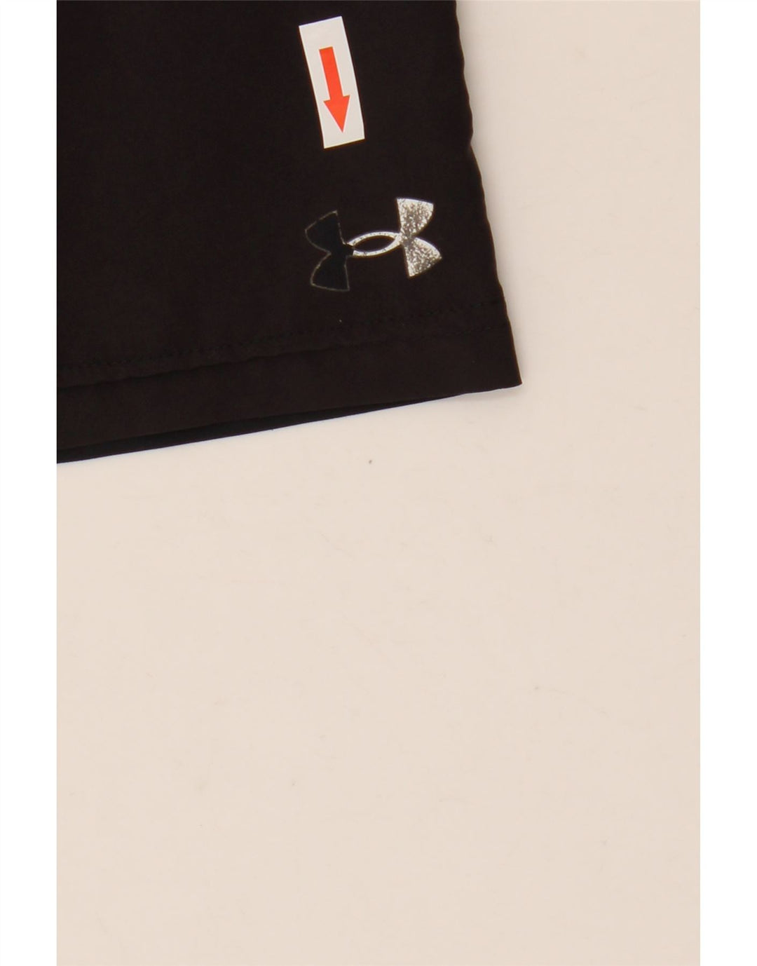 Under Armour Pantalones cortos deportivos para niños 13-14 años XL Negro Poliéster