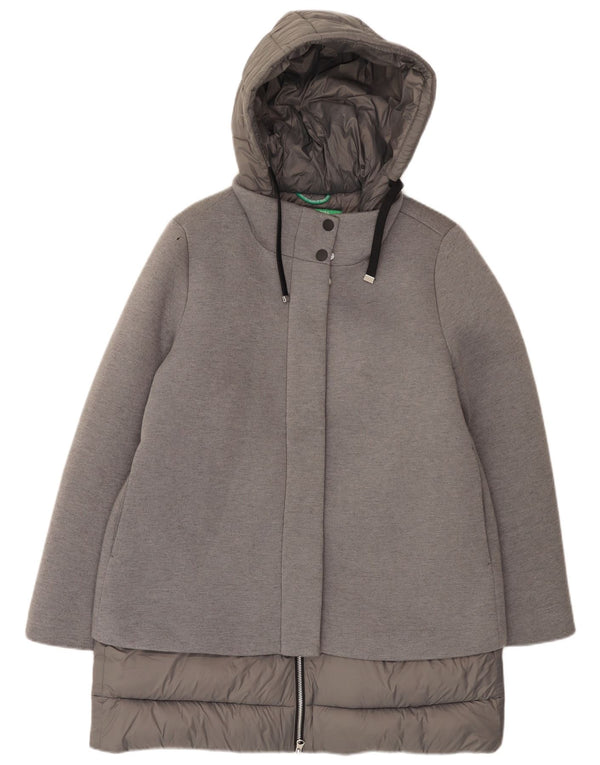 United Colors of Benetton Abrigo Acolchado con Capucha para Mujer ES 40 Gris Medio Modal