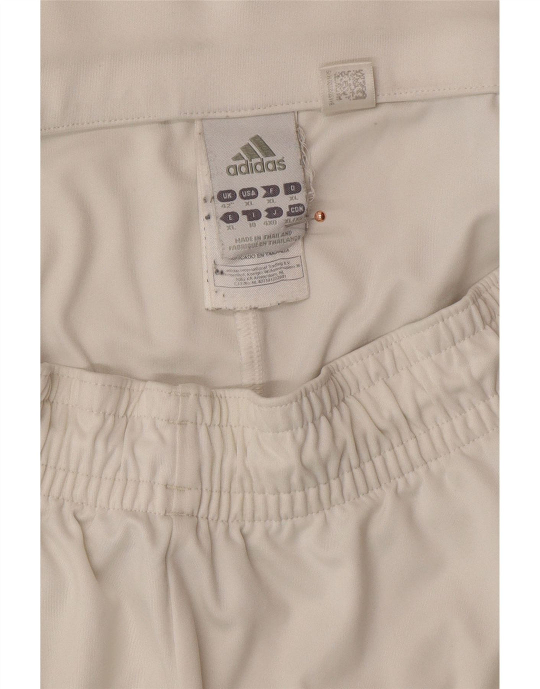 ADIDAS FC Bayern München - Pantalones cortos deportivos para hombre, talla 42, color blanco