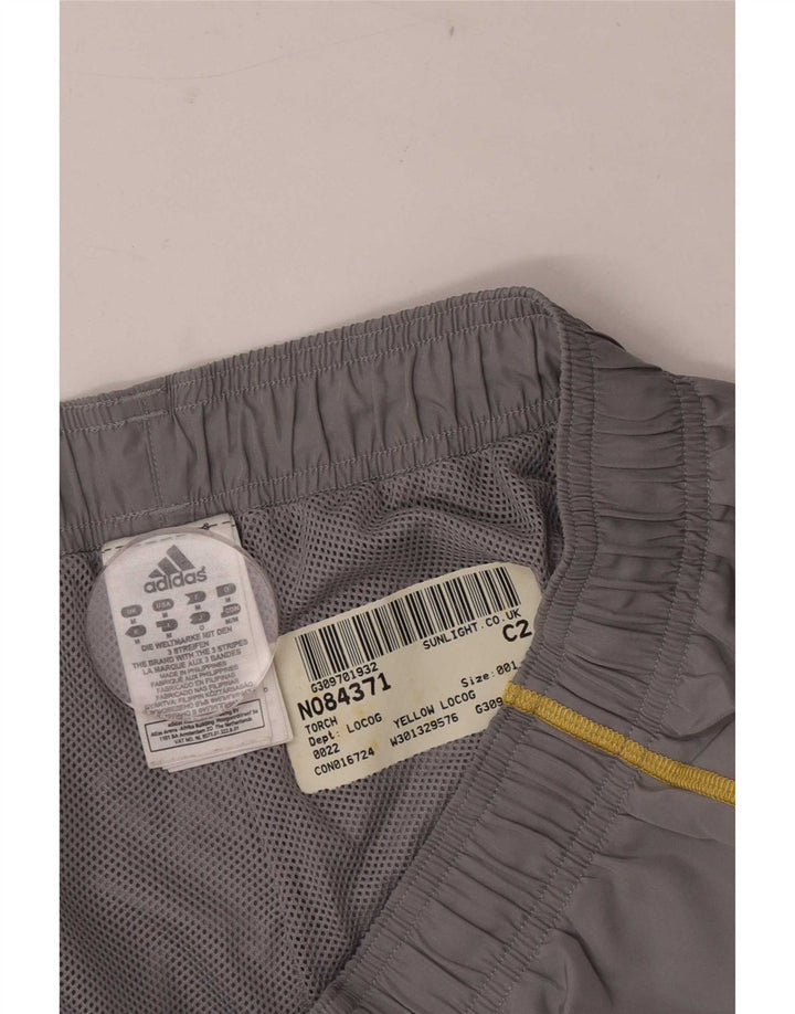 Pantalones cortos deportivos con gráficos Adidas para hombre Poliéster gris medio