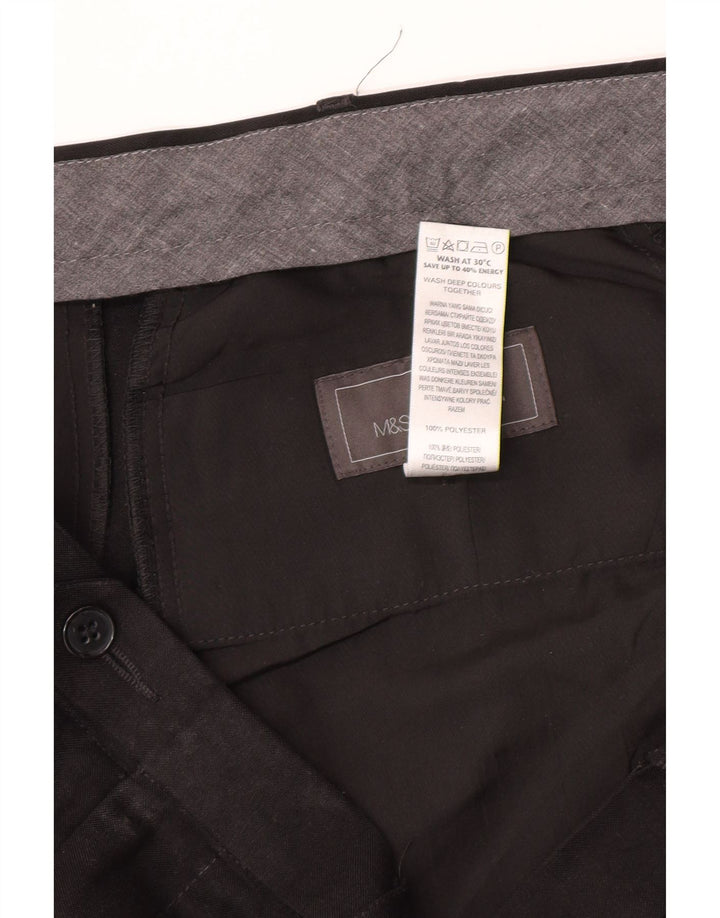 Marks & Spencer Pantalón de traje de corte regular para hombre W40 L31 Poliéster negro
