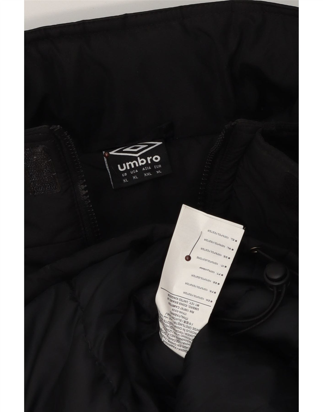 Umbro Chaqueta acolchada gráfica para hombre UK 42 XL Poliéster negro