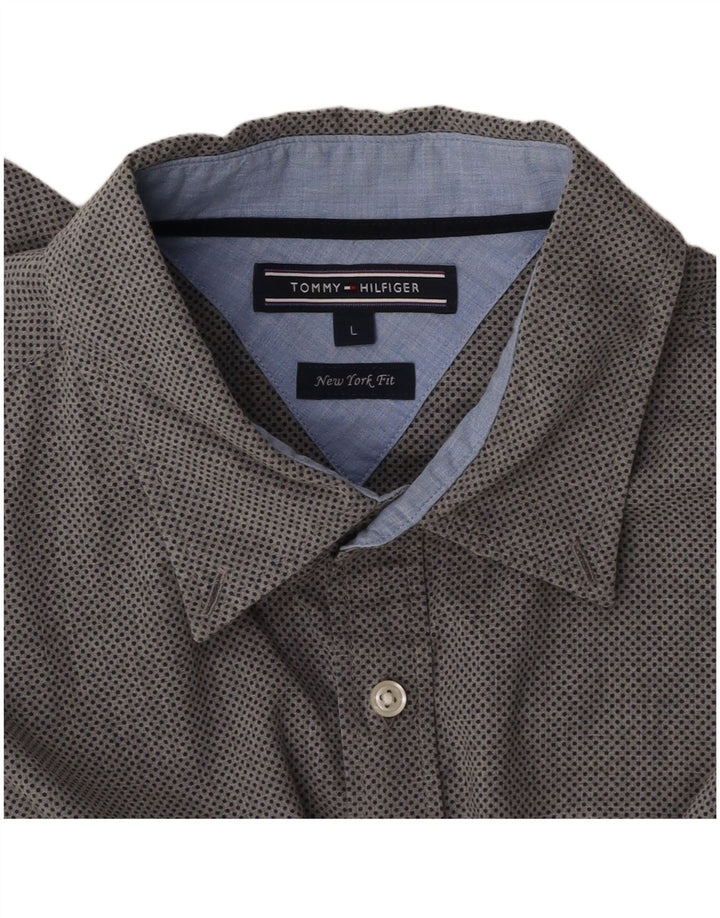 TOMMY HILFIGER Camisa New York Fit para hombre, talla grande, gris manchado