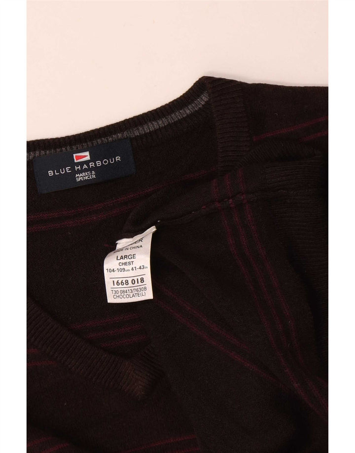 Marks & Spencer Suéter tipo jersey con cuello en V para hombre, color azul, talla grande, color marrón, a rayas