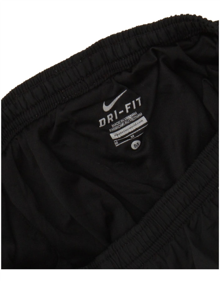 Pantalones cortos deportivos Nike Dri Fit para hombre en color negro mediano