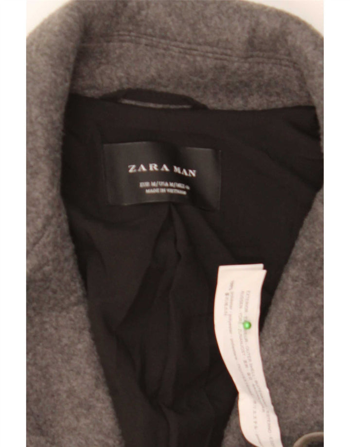 Zara Hombre Abrigo ES 38 Poliéster Gris Medio