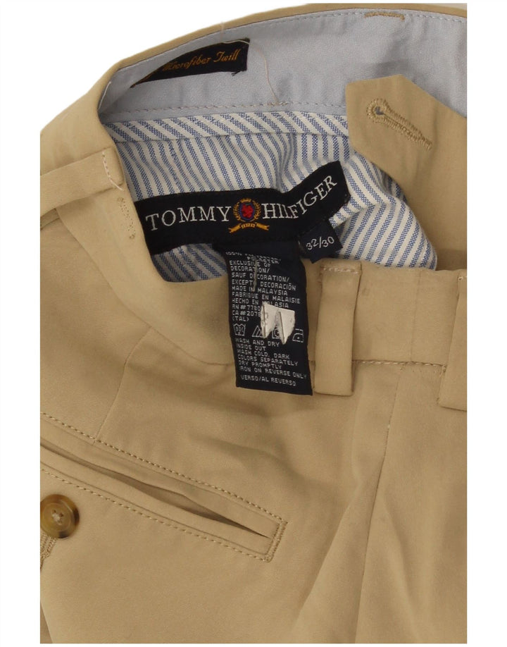 Tommy Hilfiger Pantalones chinos ajustados para hombre W32 L30 Poliéster beige