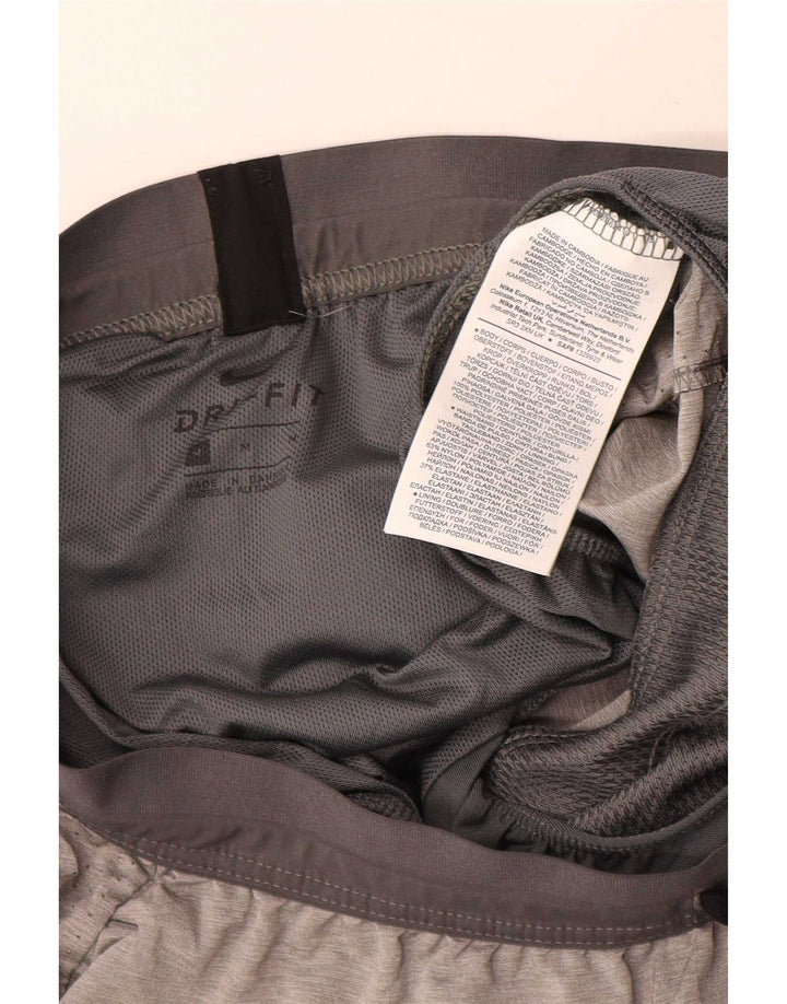 Pantalones cortos deportivos Nike Dri Fit para hombre Poliéster gris medio