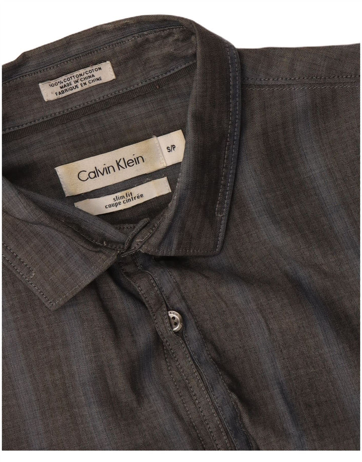 Camisa Calvin Klein Slim Fit para hombre de algodón en espiga gris pequeña