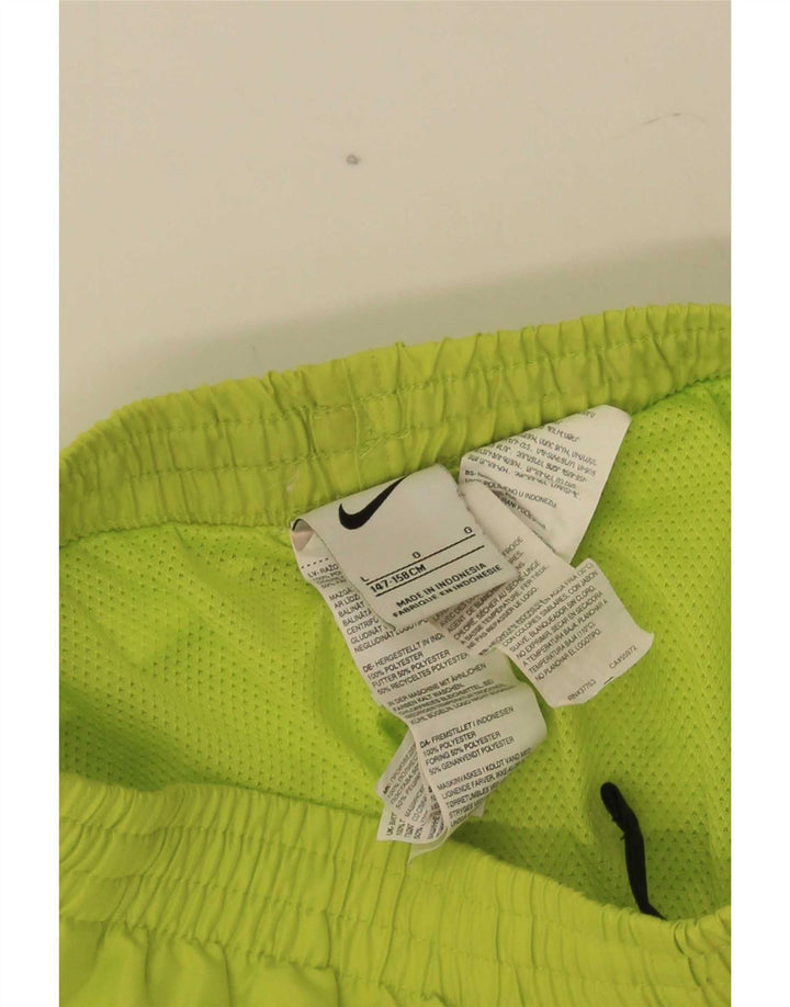 Nike Pantalones cortos deportivos para niños 12-13 años Grande Verde Poliéster