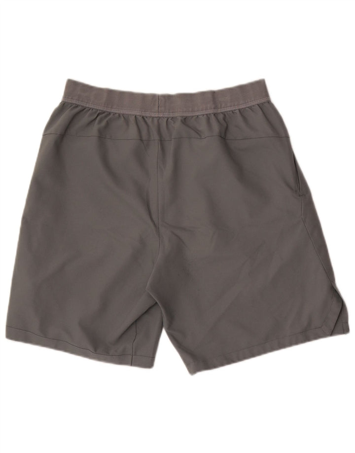 Pantalones cortos deportivos Nike Dri Fit de ajuste estándar para hombre gris medio