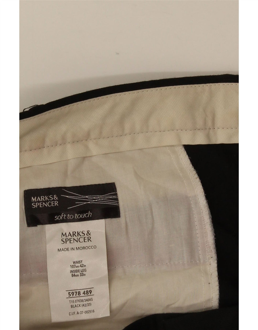 Marks & Spencer Pantalón de traje con pinzas para hombre W42 L33 Viscosa negra