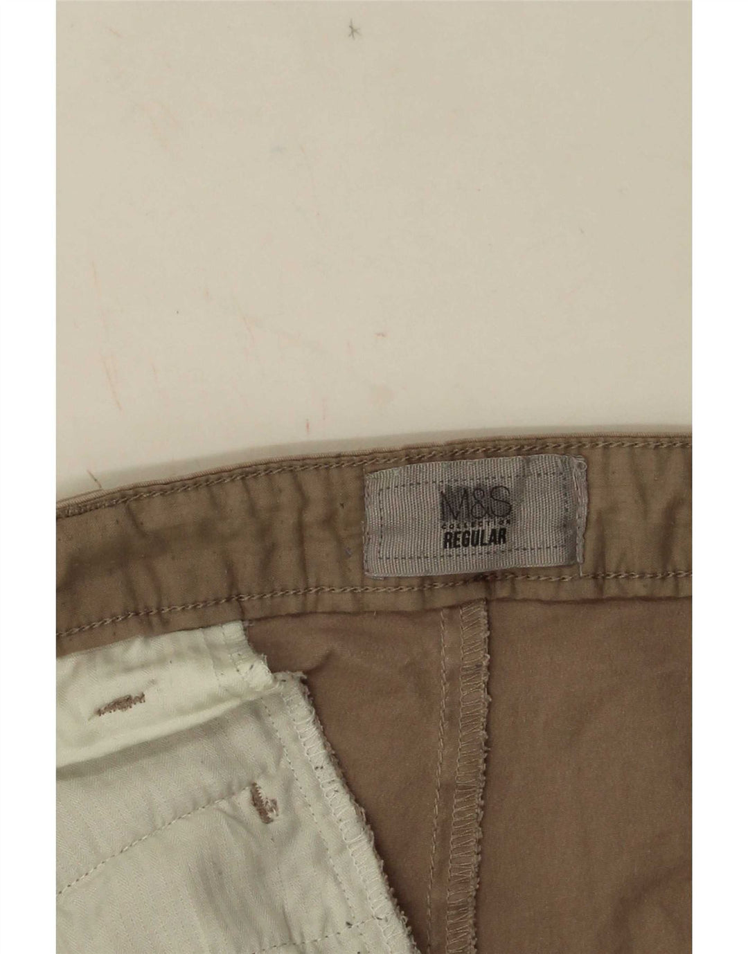 Marks & Spencer Pantalones cortos chinos regulares para hombre W34 Large Beige