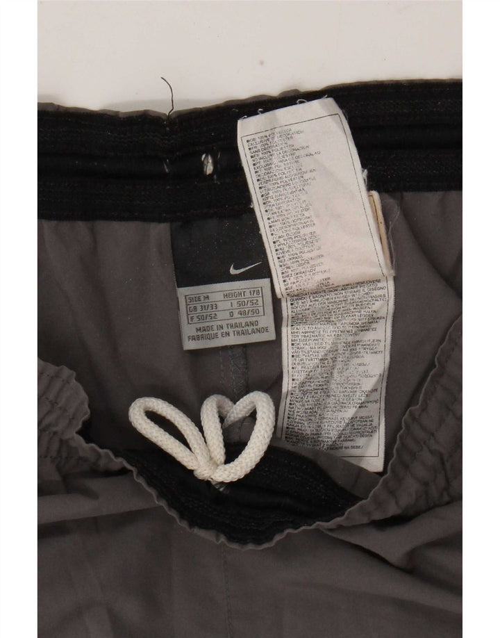 Pantalones cortos deportivos Nike para hombre Gris medio Colorblock Poliéster