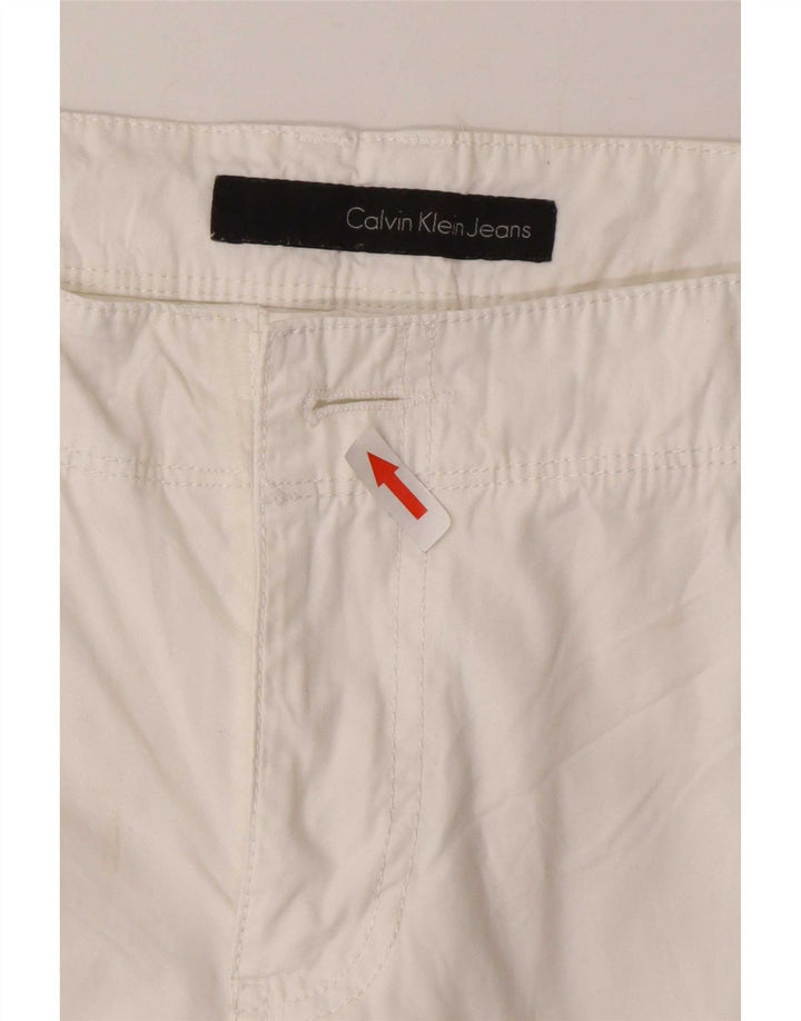Pantalones cortos cargo Calvin Klein para hombre W32 Algodón blanco mediano