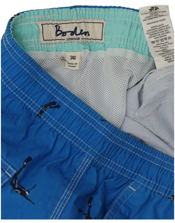 BODEN Bañador con estampado gráfico para hombre, talla grande, poliéster azul