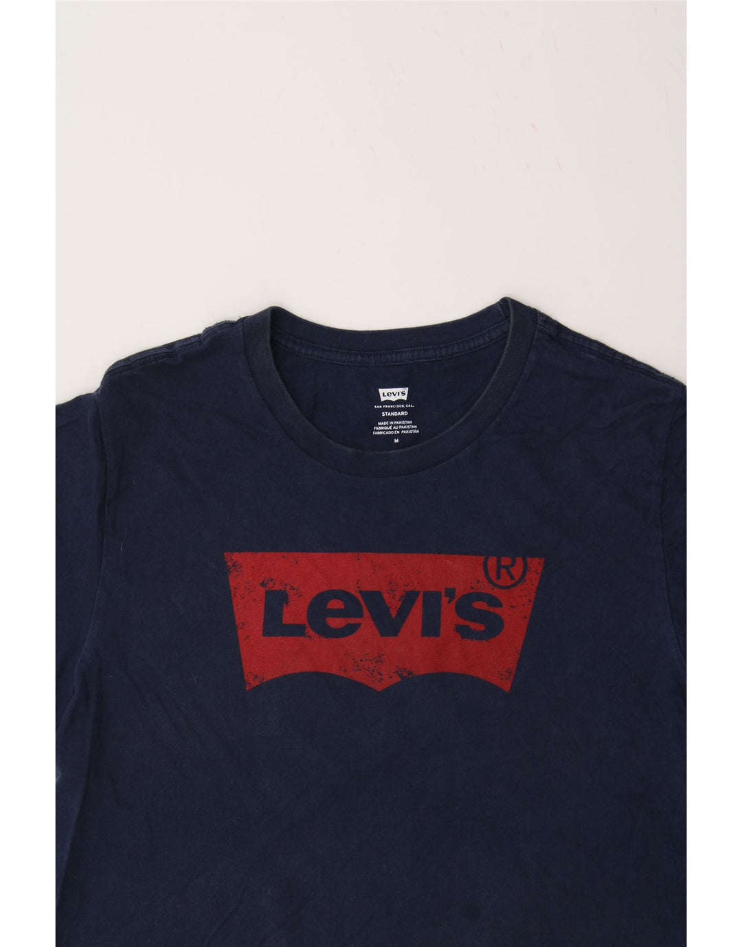 LEVI'S Mens Standard Graphic T-Shirt Top Medium Navy Blue Vintage Levi's and Second-Hand Levi's from Messina Hembry 