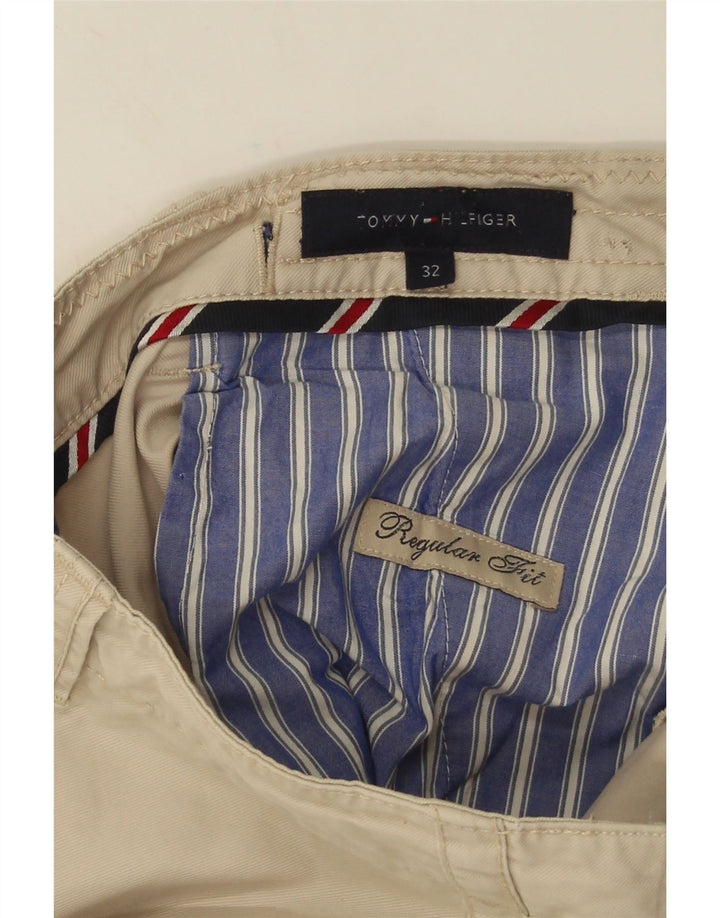 Tommy Hilfiger Pantalones cortos chinos de corte regular para hombre W32 Beige medio