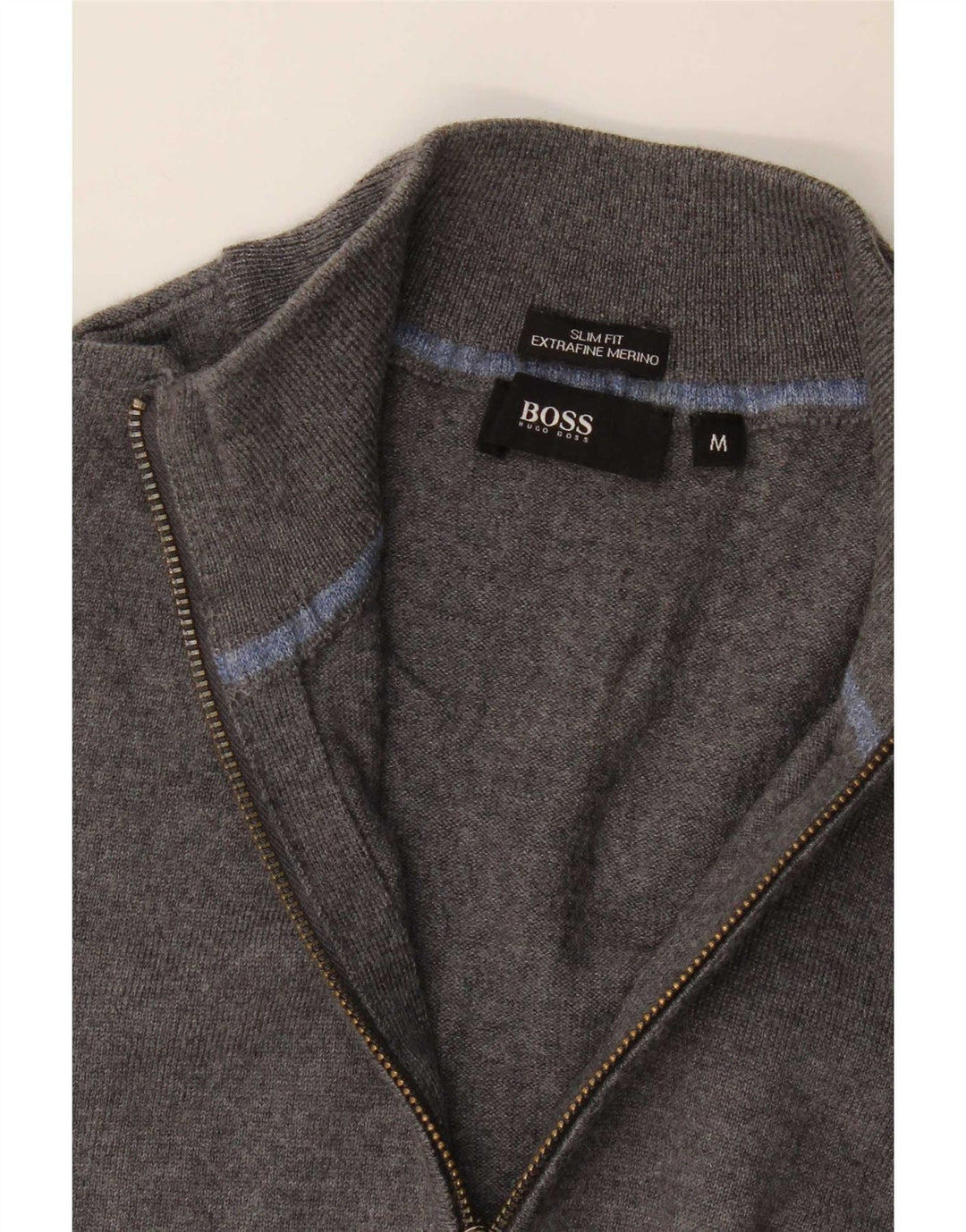 Hugo Boss Hombre - Cárdigan ajustado de lana merino gris medio
