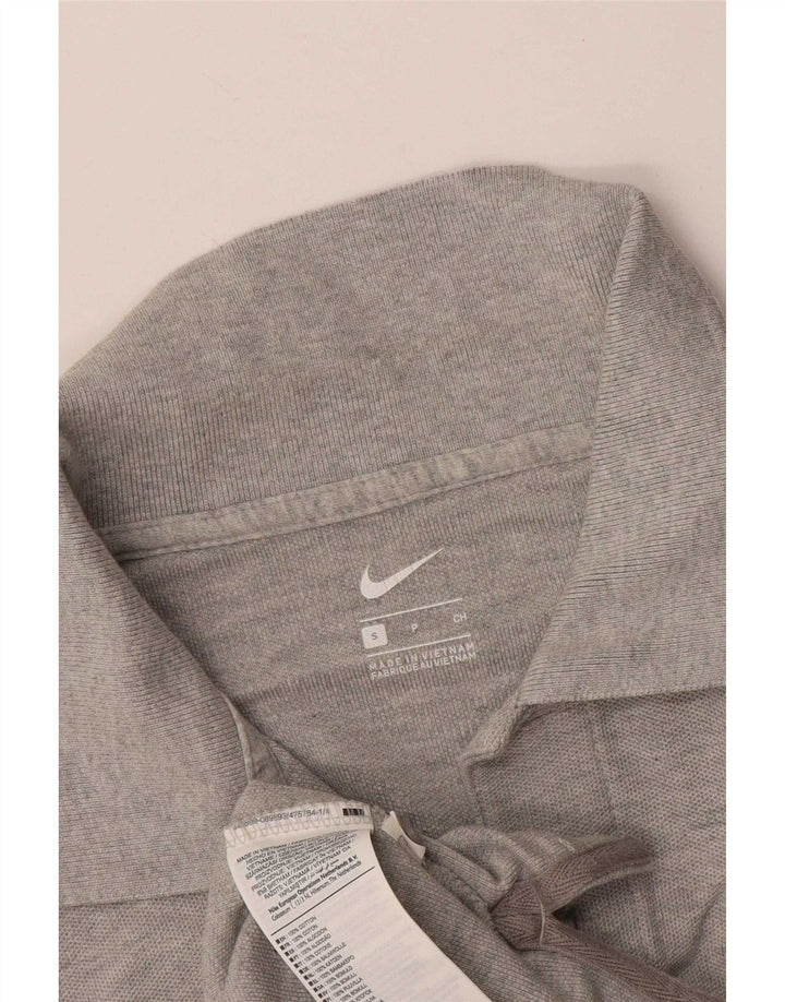 Nike HELLAS VERONA Polo gráfico para hombre pequeño de algodón gris